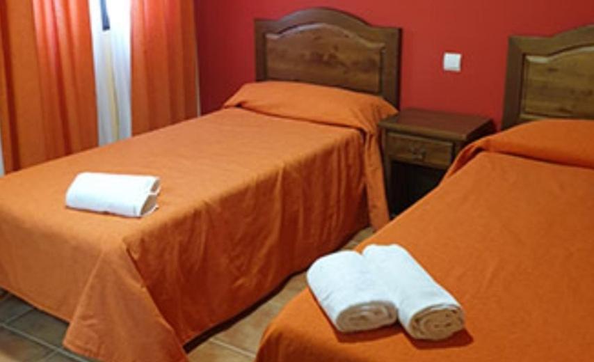 Hotel Hostal El Hidalgo à Villaluenga Extérieur photo